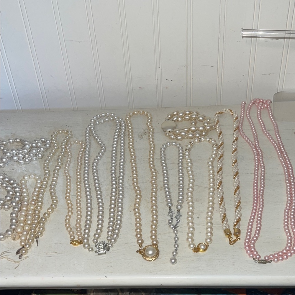 Lot of Costume Pearl Necklaces & Bracelet Ann Taylor Japan